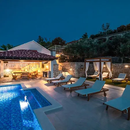 Holiday Home Blato Prigradica Vikendica *