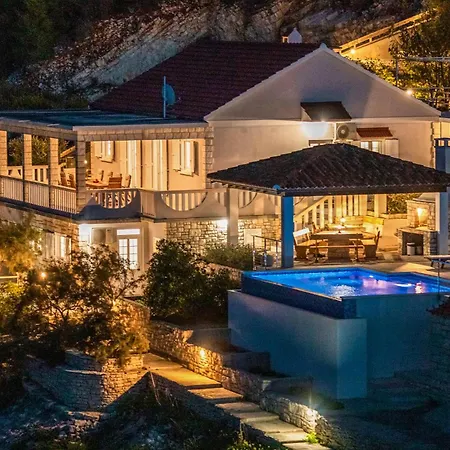 Stunning Home In Blato With Wifi Vikendica Prigradica