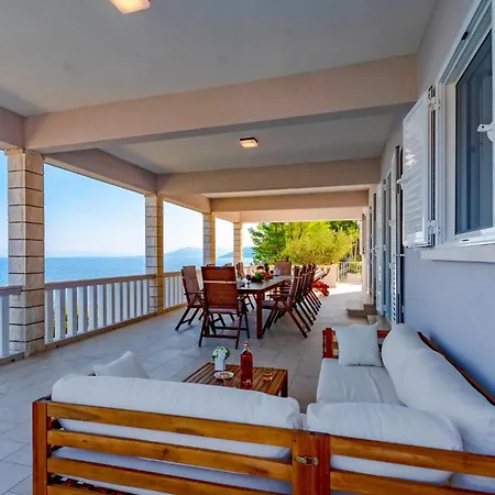 Vikendica Stunning Home In Blato With Wifi *